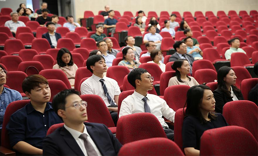 2학기 개강 교수 세미나 열려